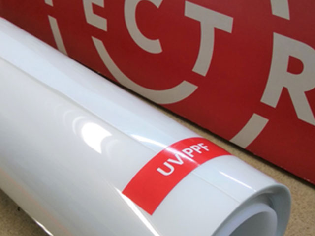 Оклейка машины полиуретановой плёнкой «Spectroll PPF»